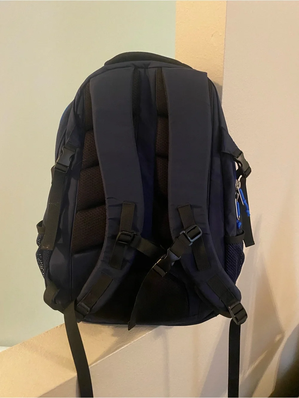 GAP durable navy